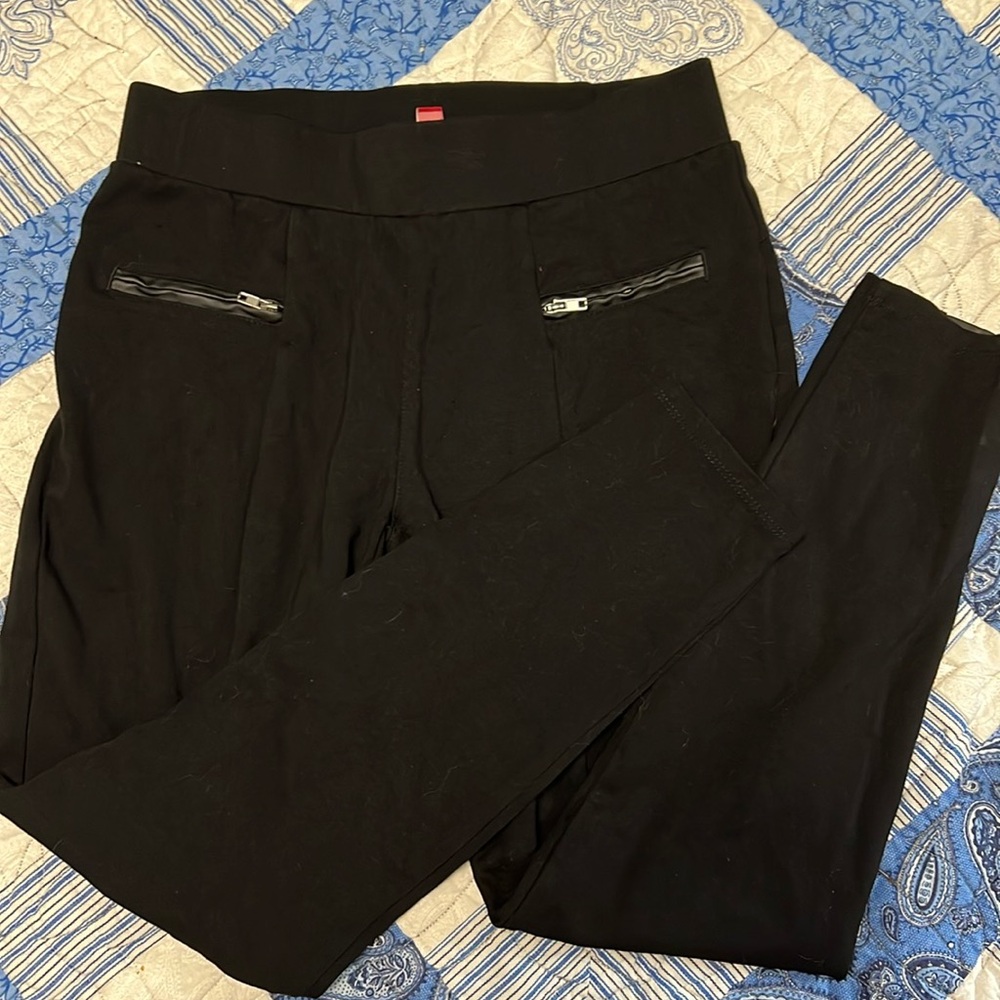 Ladies Guess dress pants